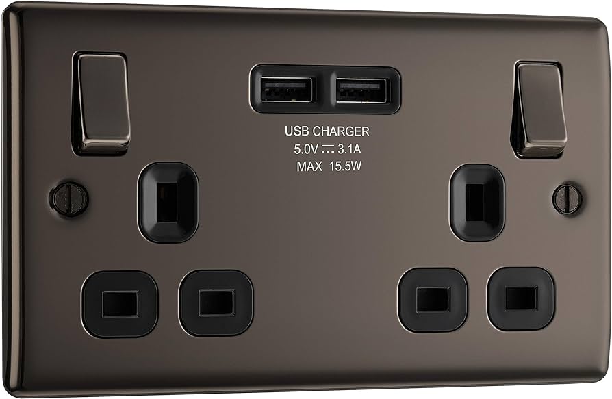 British General BRITISH GENERAL NEXUS METAL 13A 2-GANG SP SWITCHED SOCKET + 3.1A 15.5W 2-OUTLET TYPE A USB CHARGER