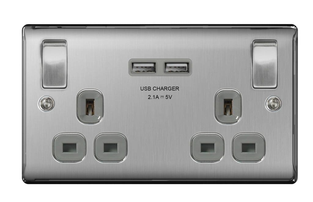 British General BRITISH GENERAL NEXUS METAL 13A 2-GANG SP SWITCHED SOCKET + 3.1A 15.5W 2-OUTLET TYPE A USB CHARGER